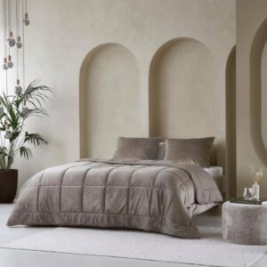 Fluwelen 2-in-1 Dekbed - Wasbaar en Hypoallergeen - Velvet - 200x200 - Taupe (9502735522464)