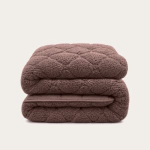 HappyBed Dekbed zonder overtrek 200x200 - Bedrukt dekbed zonder hoes - Hoesloos Dekbed met Print - Wasbaar - Tweepersoonsdekbed - Brown (8717752128143)