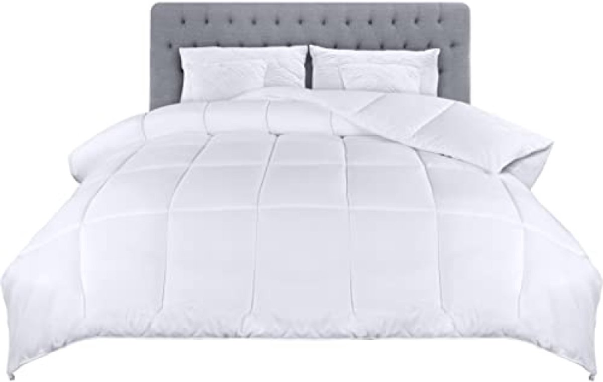 PromoHome Zomerdekbed 200x200 cm - Ademend en Lichtgewicht met Box Stitching (6154049095009)