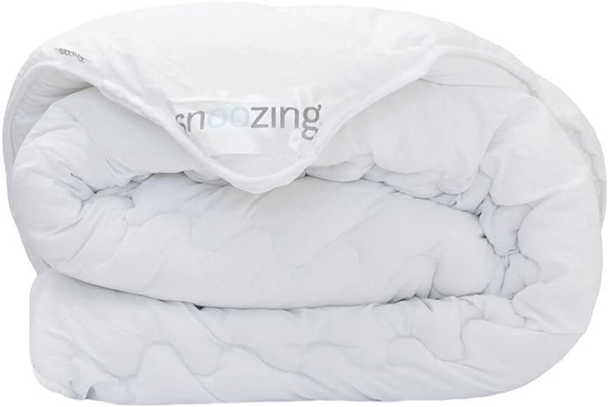 Synthetisch Tweepersoons Dekbed 240x200 cm Wit - Warm en Hypoallergeen (9101054323211)