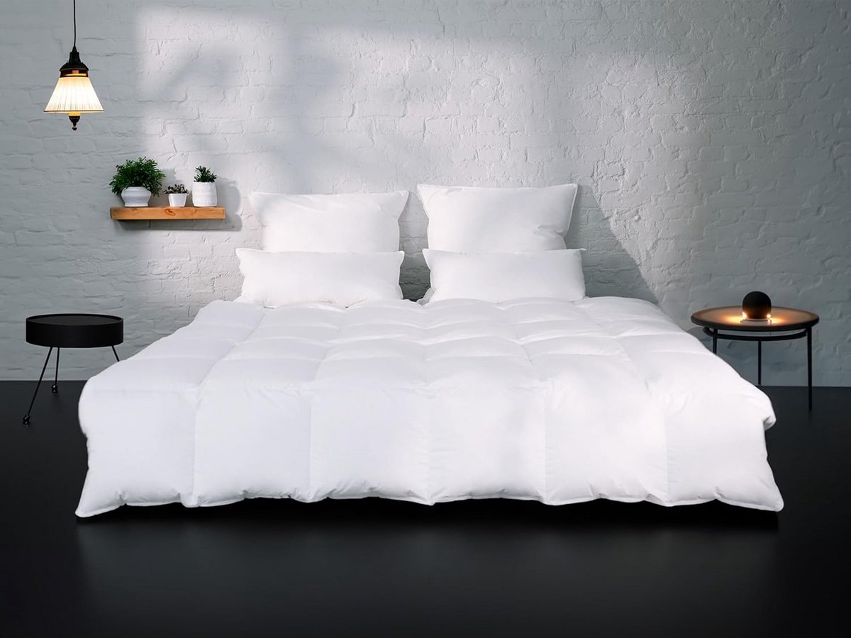Veganistisch Warm Dekbed voor het Hele Jaar (200x200) - Duurzame Microvezelvulling (9101078873266)